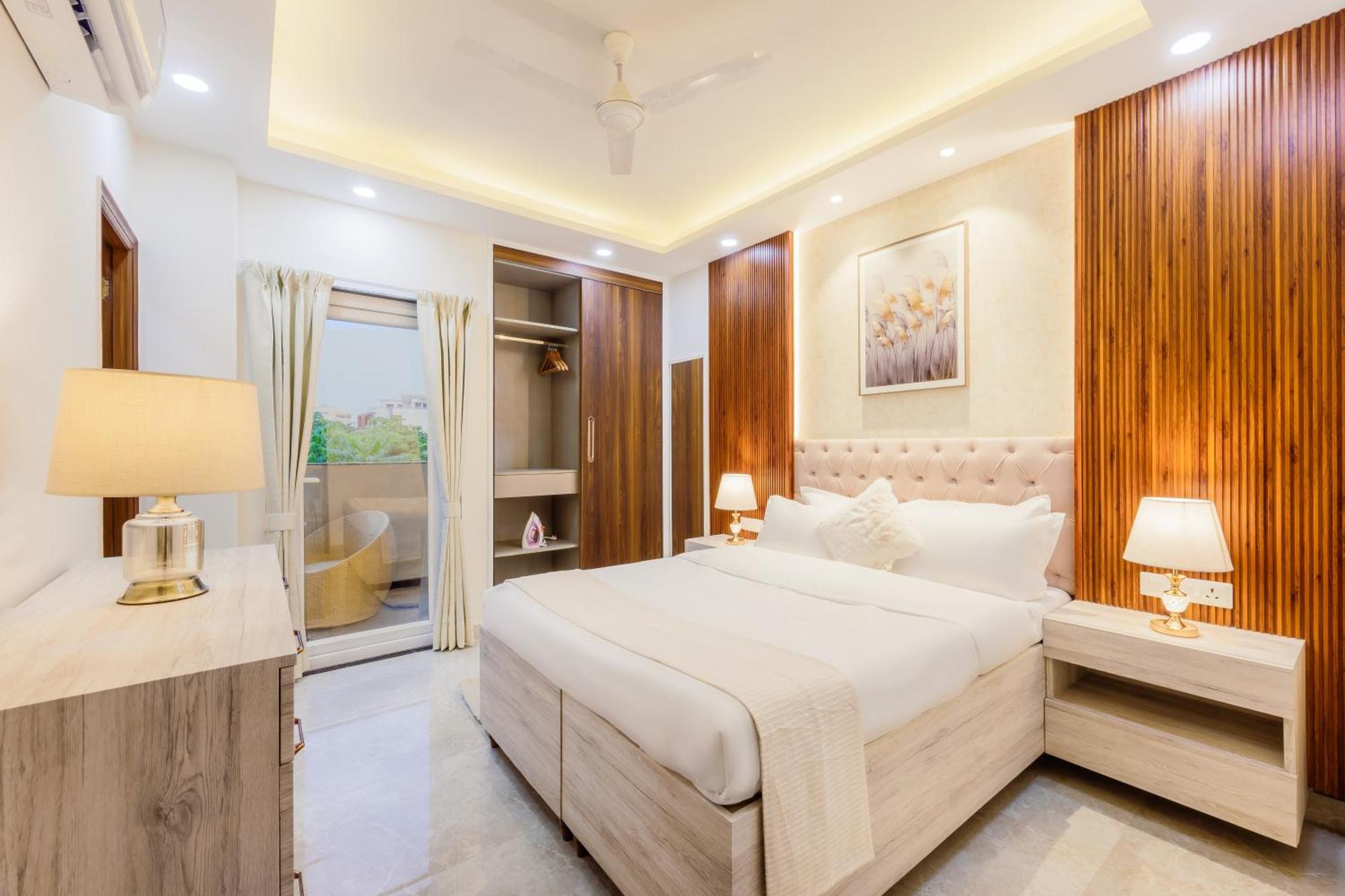 Kyomi Service Apartments Гургаон Экстерьер фото